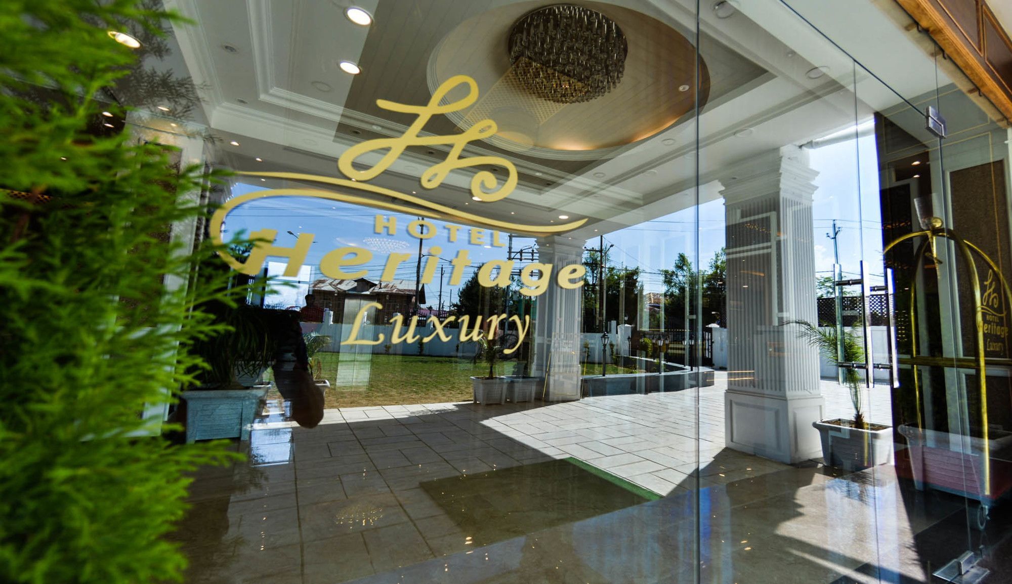 Heritage Luxury Σριναγκάρ Εξωτερικό φωτογραφία