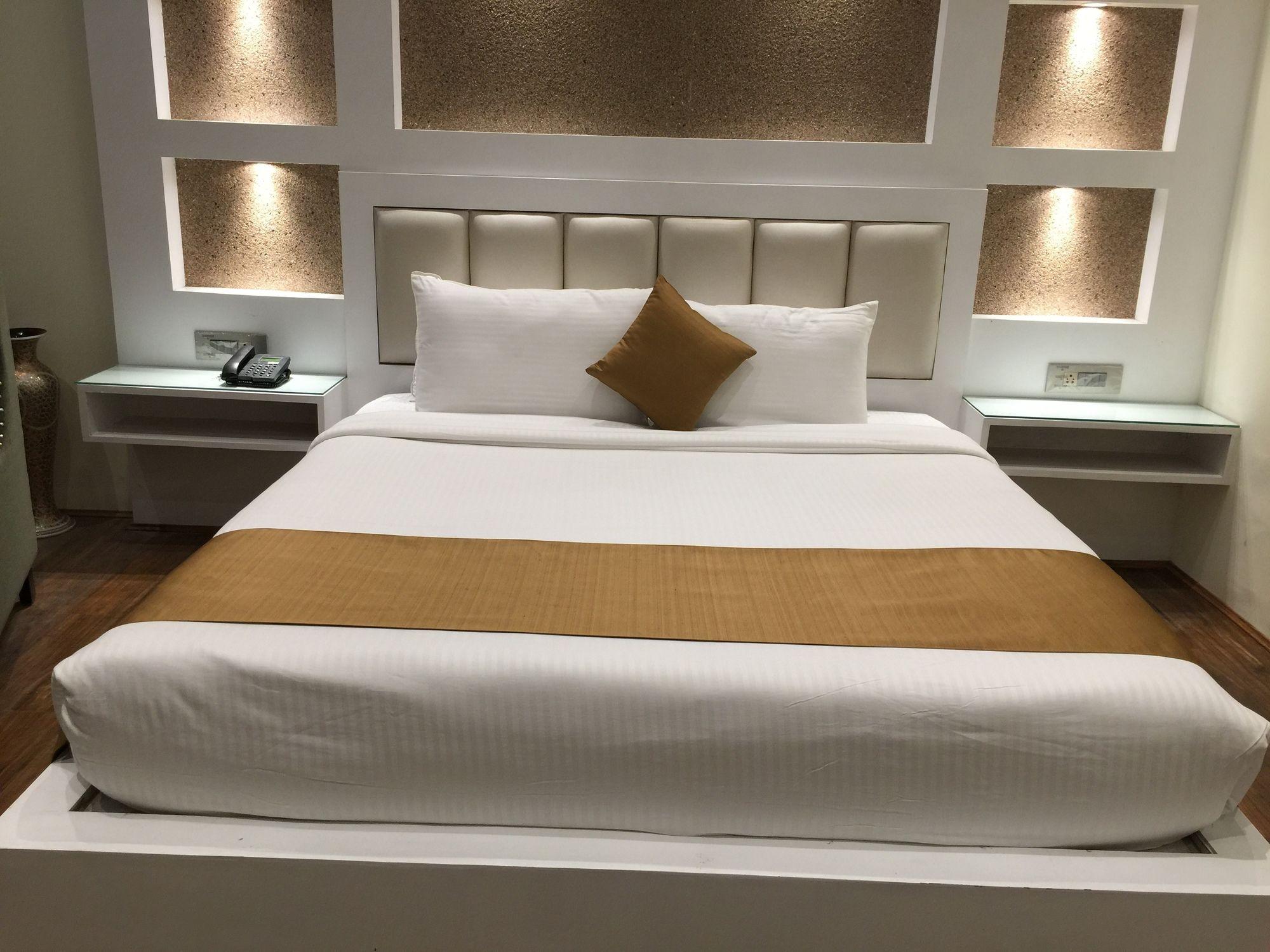 Heritage Luxury Σριναγκάρ Εξωτερικό φωτογραφία
