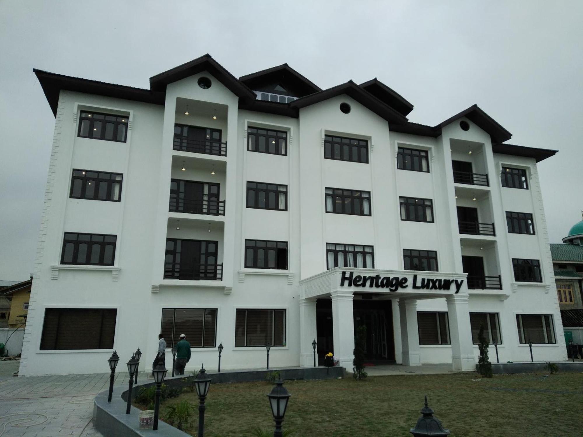Heritage Luxury Σριναγκάρ Εξωτερικό φωτογραφία